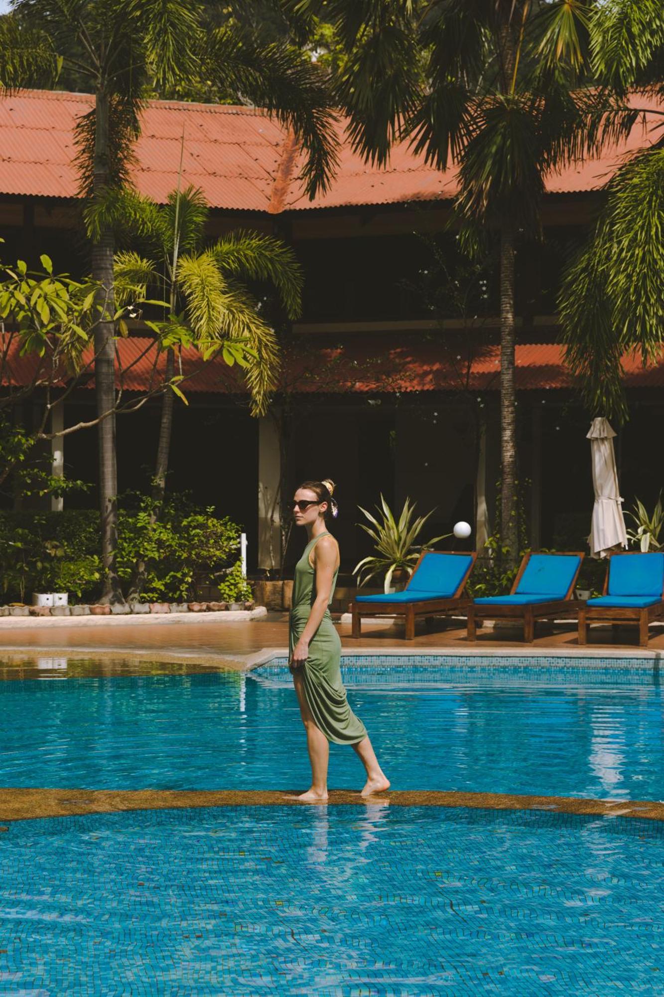 Pangkor Sandy Beach Resort Kampong Pasir Bogak Exteriör bild