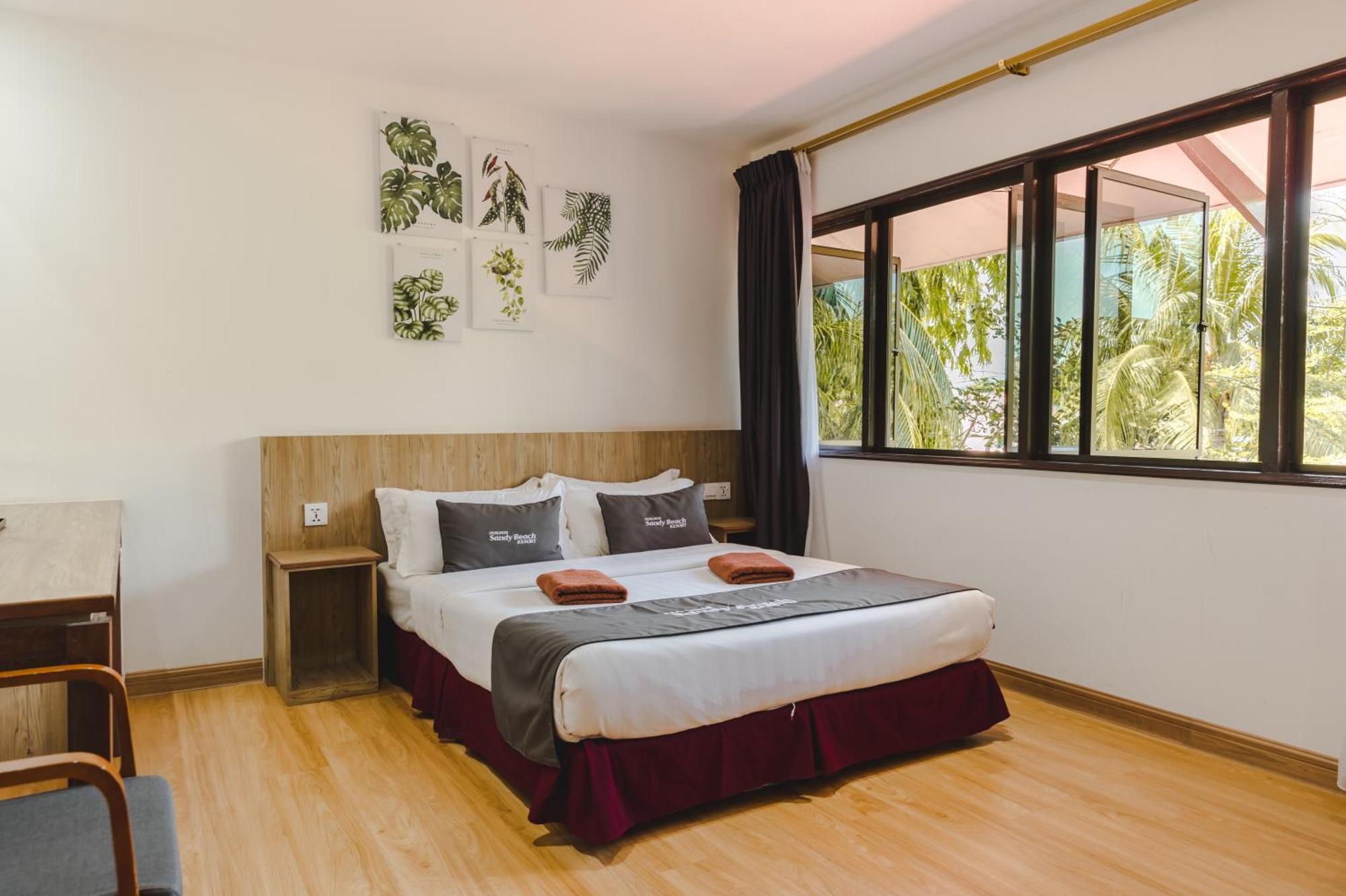 Pangkor Sandy Beach Resort Kampong Pasir Bogak Exteriör bild